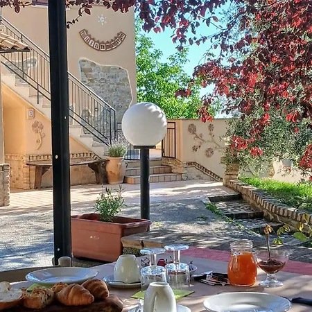 Farm stay La Vecchia Fontana *